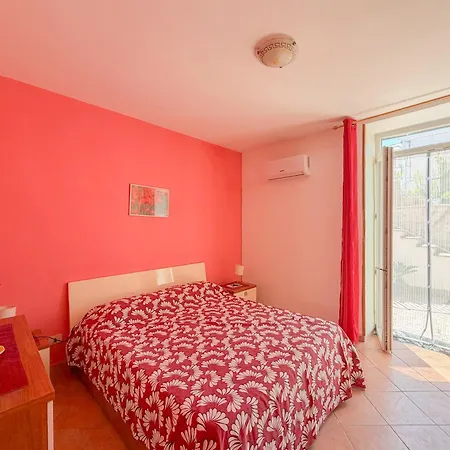 Apartament Les Petites Maisons Maison Rouge